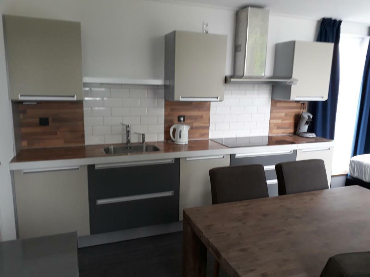 Waegen Uus Apartment Wolphaartsdijk Екстериор снимка